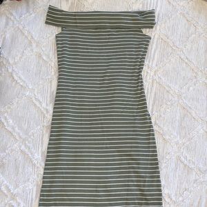 XS/fitted dress/olive with white stripes